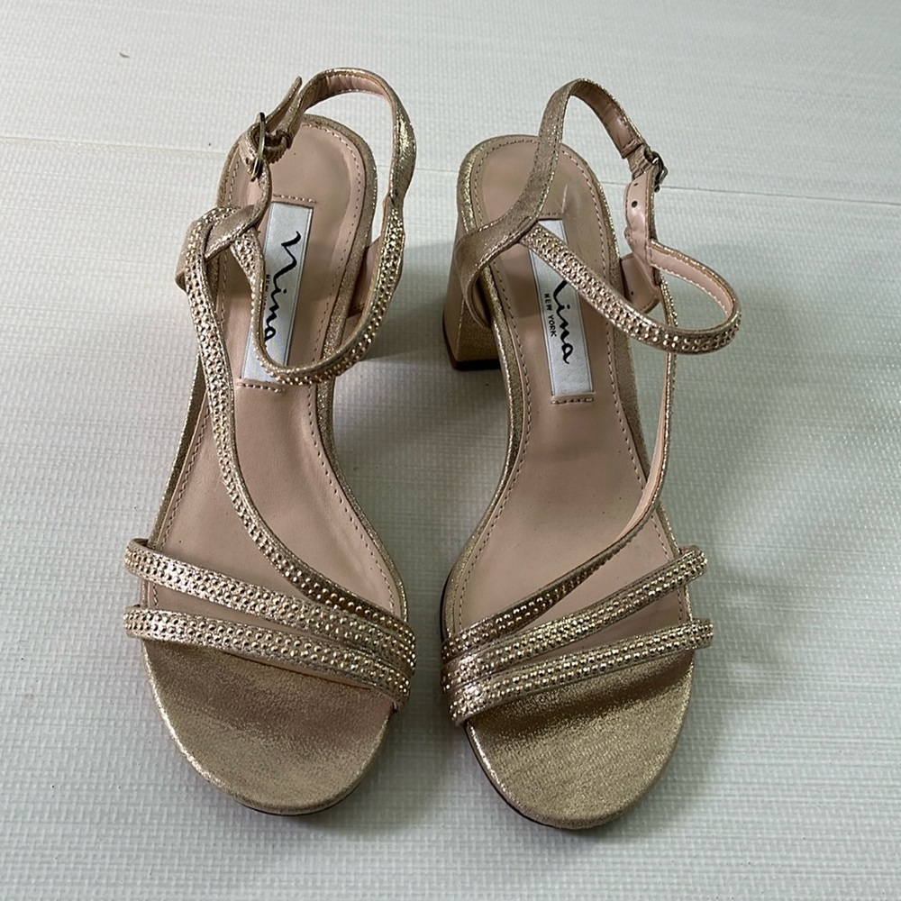 Nina Gold Sparkly Sandals Size 5.5